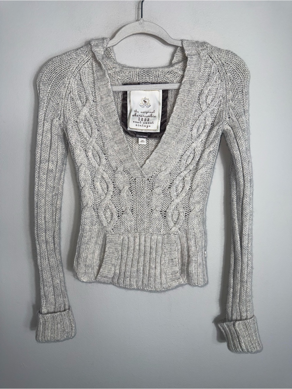 Vintage Abercrombie & Fitch Y2K Hooded Fitted Sweater-Cable Knit-Gray-Medium